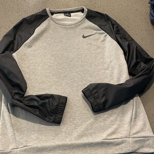Nike long sleeve crew neck sweatshirt with rain proof sleeves size L